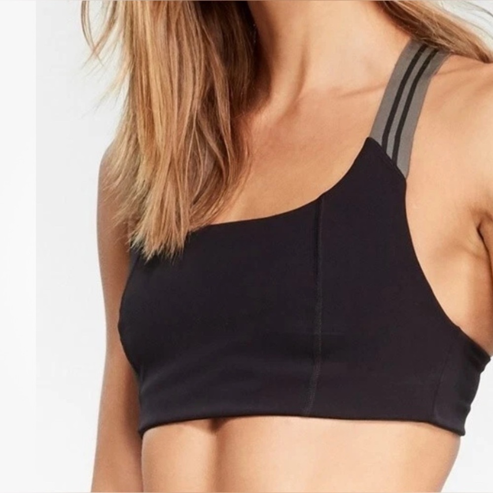 Free People Movement Zephyr bra size medium